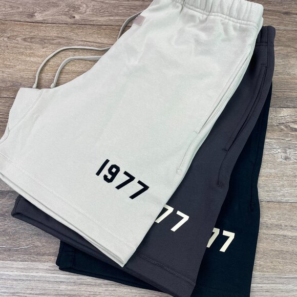 Fear of God Essentials 1977 Shorts Iron Spring Summer Season - Picture 9 of 11